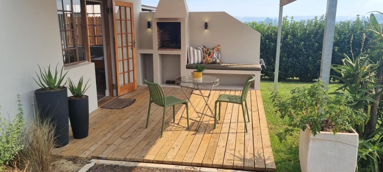 Upmarket Off Grid Cottage On Organic Farm In Secure Estate Хоуик Екстериор снимка